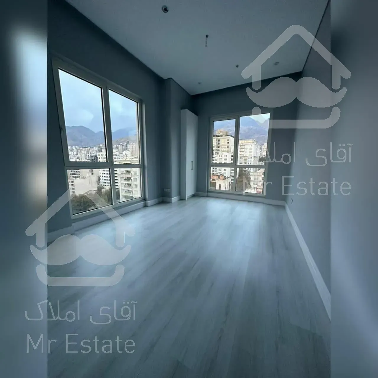 فروش 200متری در دولت تاپ لوکیشن