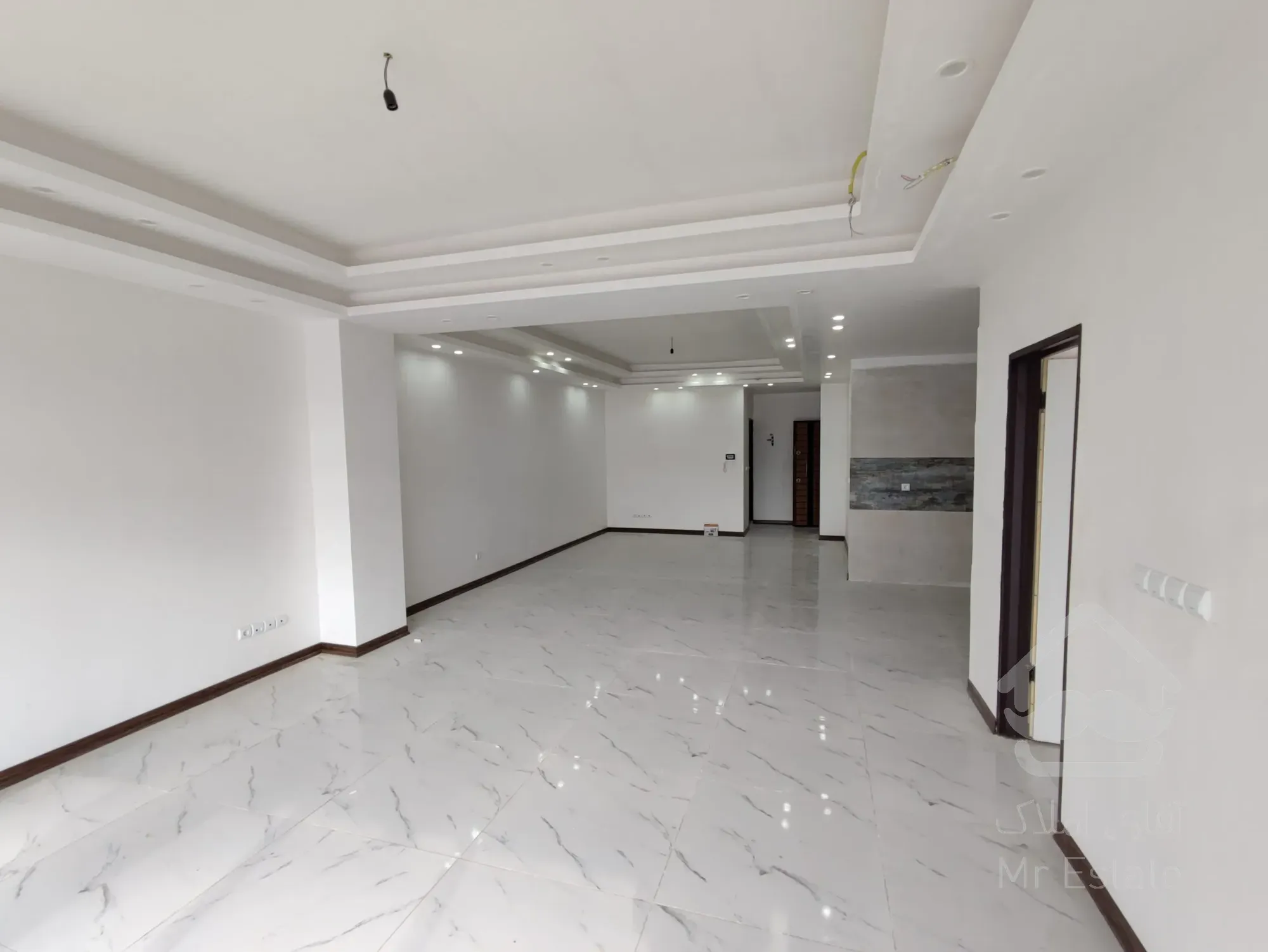 پیش فروش واحد ۱۳۳ متری سه خوابه اروپایی در چیتگر