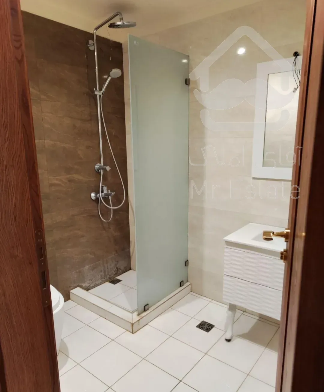 فروش 87 متری نیاوران