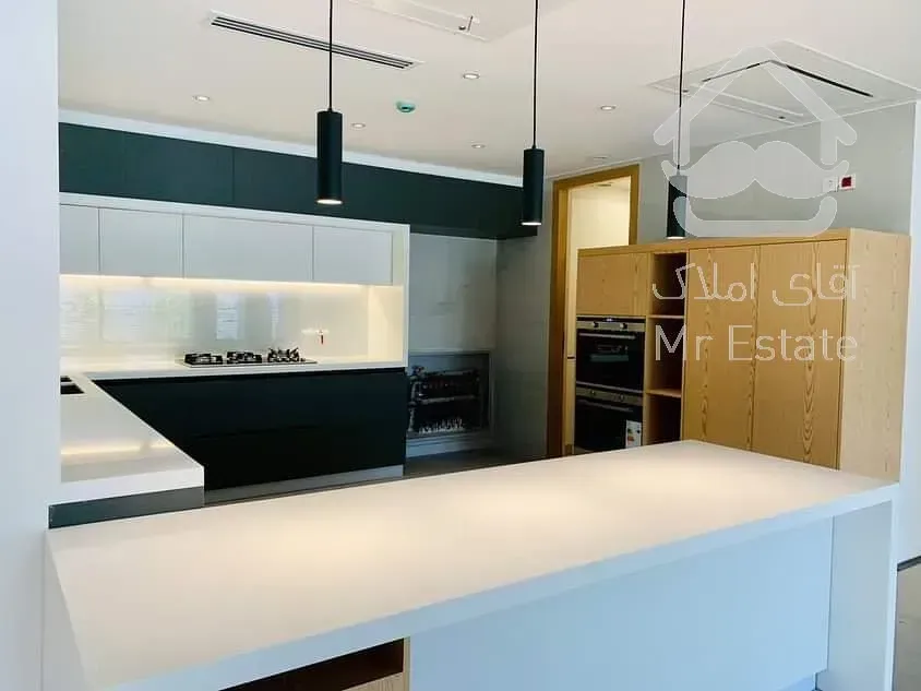 آپارتمان سه خواب خاص ۲۲۰ متری لوکس فول مشاعات