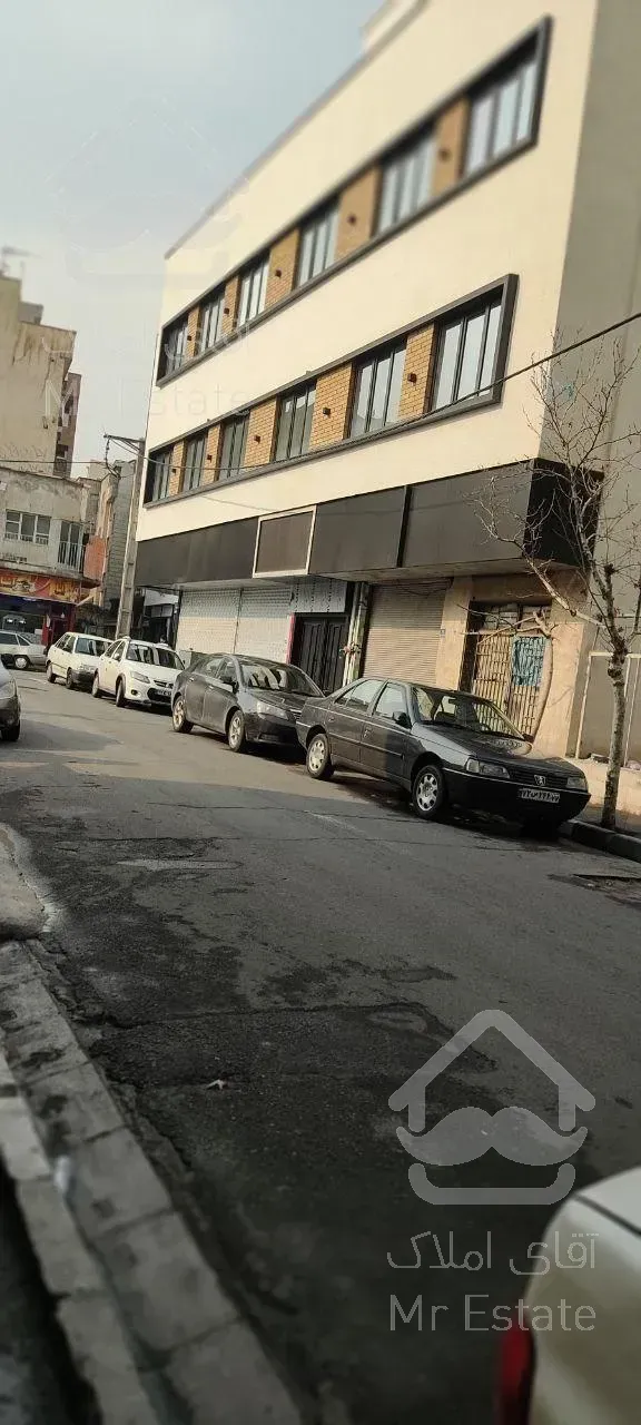 ۸۵۰ متر ملک با قابلیت اداری تجاری مسکونی خدماتی