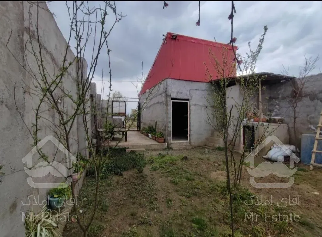 زمین و انبار ۱۲۵ متری