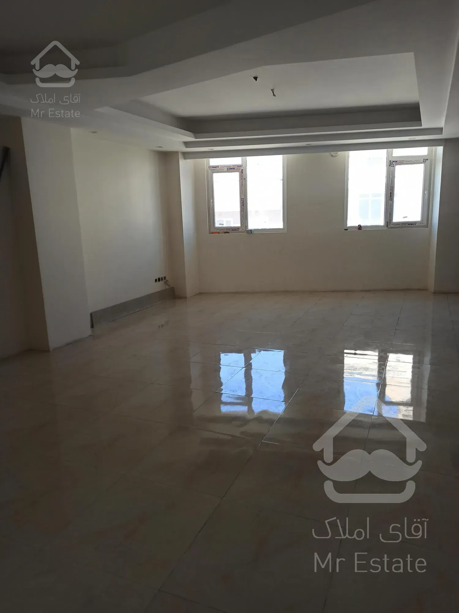 فروش ۱۶۴ متر سه خواب مفتح جنوبی فول امکانات