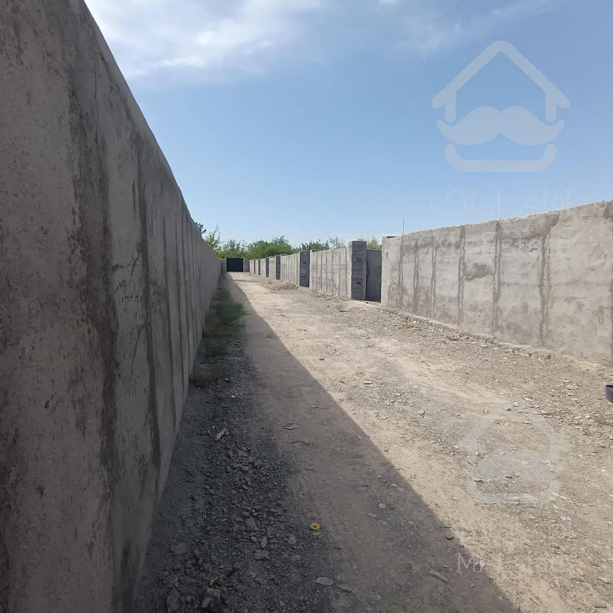 باغ دور دیوار 530متر بوستان کاظم اباد