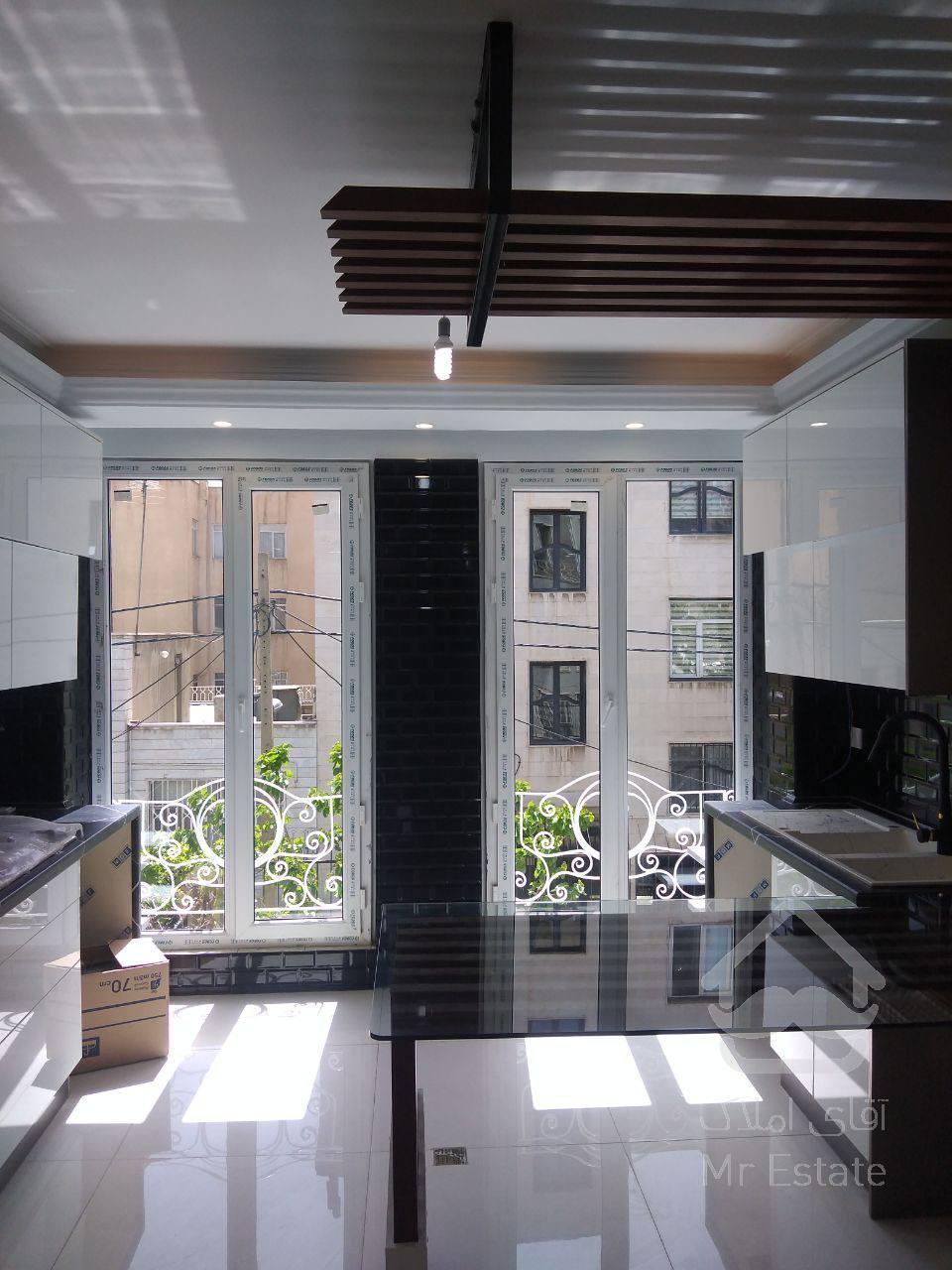 فروش ۷۰متری بالا همکف کمالی شرقی