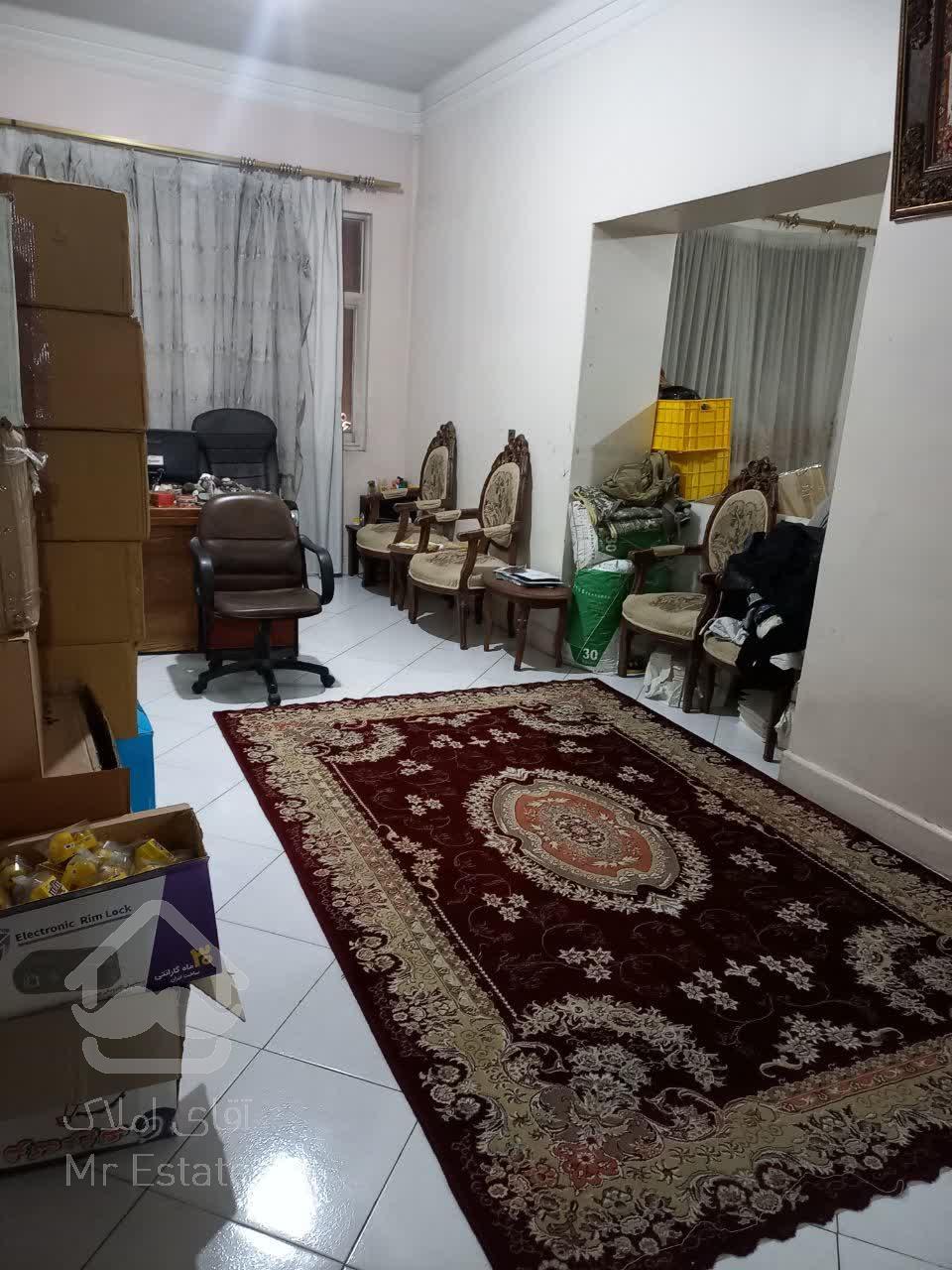 ۶۸متری دوخوابه آپارتمان ۱۳متری حاجیان