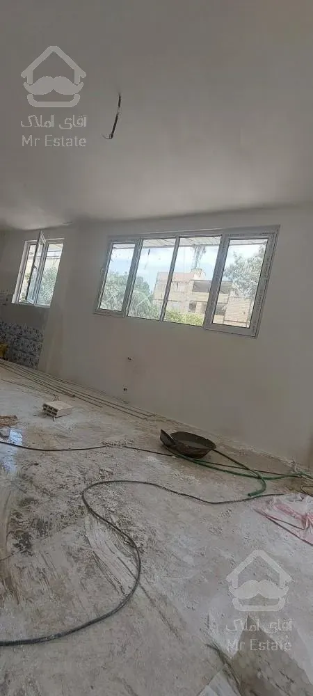 آپارتمان طبقه اول همراه باآسانسوروپارکینگ