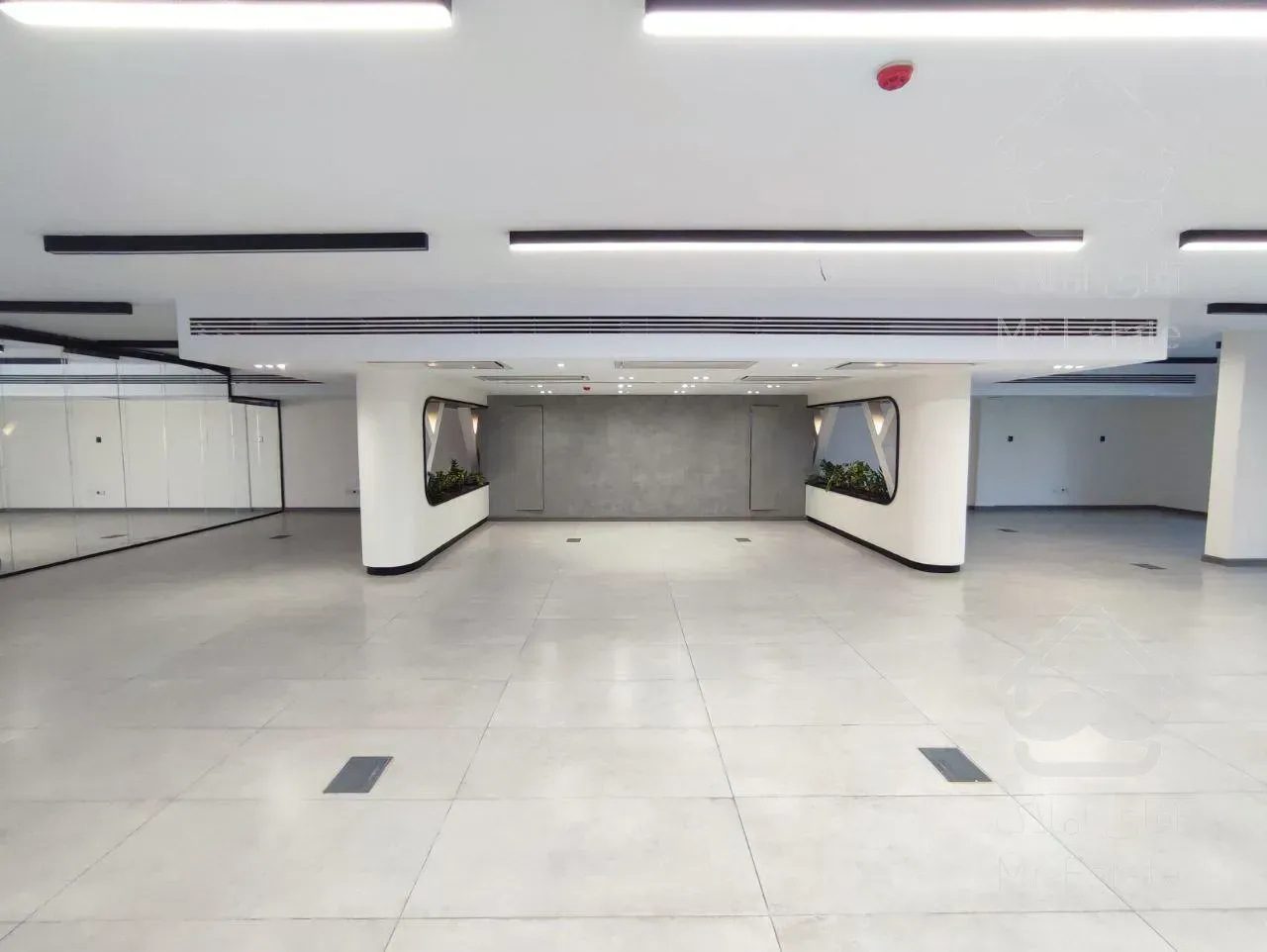 1400 متر مستغلات سند اداری/20پارکینگ/فلت/عباس آباد