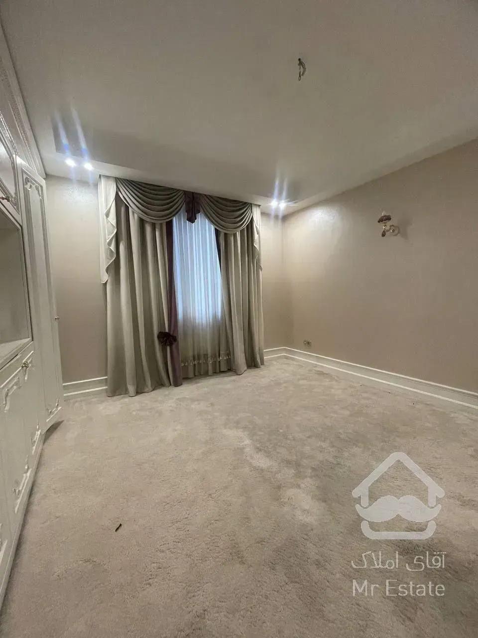 ۵۵۰متر/۳خواب مستر/یک سوئیت مجزا