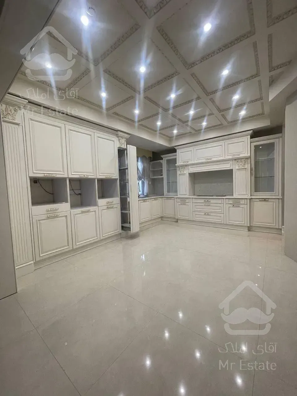 ۵۵۰متر/۳خواب مستر/یک سوئیت مجزا