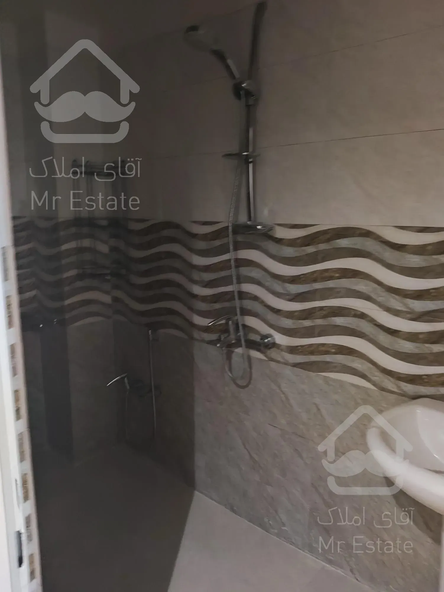 آپارتمان ، ۱۷۵ متر ، سه خوابه