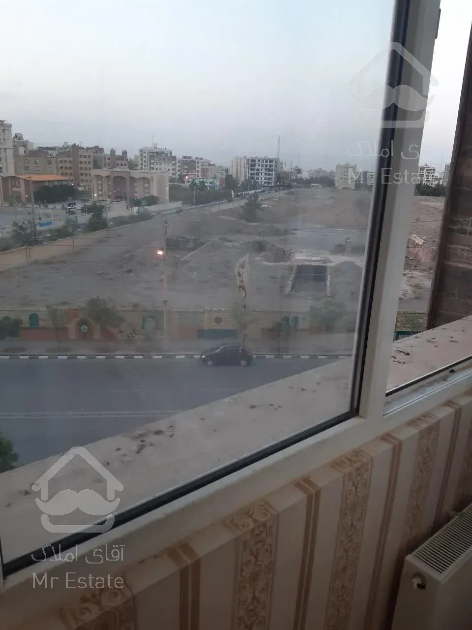 ۹۰متری طبقه سوم بدون مشرف