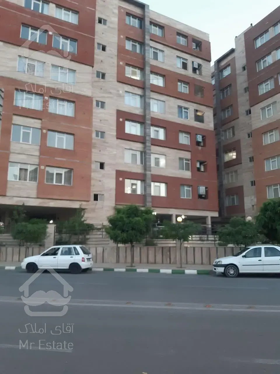 ۹۰متری طبقه سوم بدون مشرف