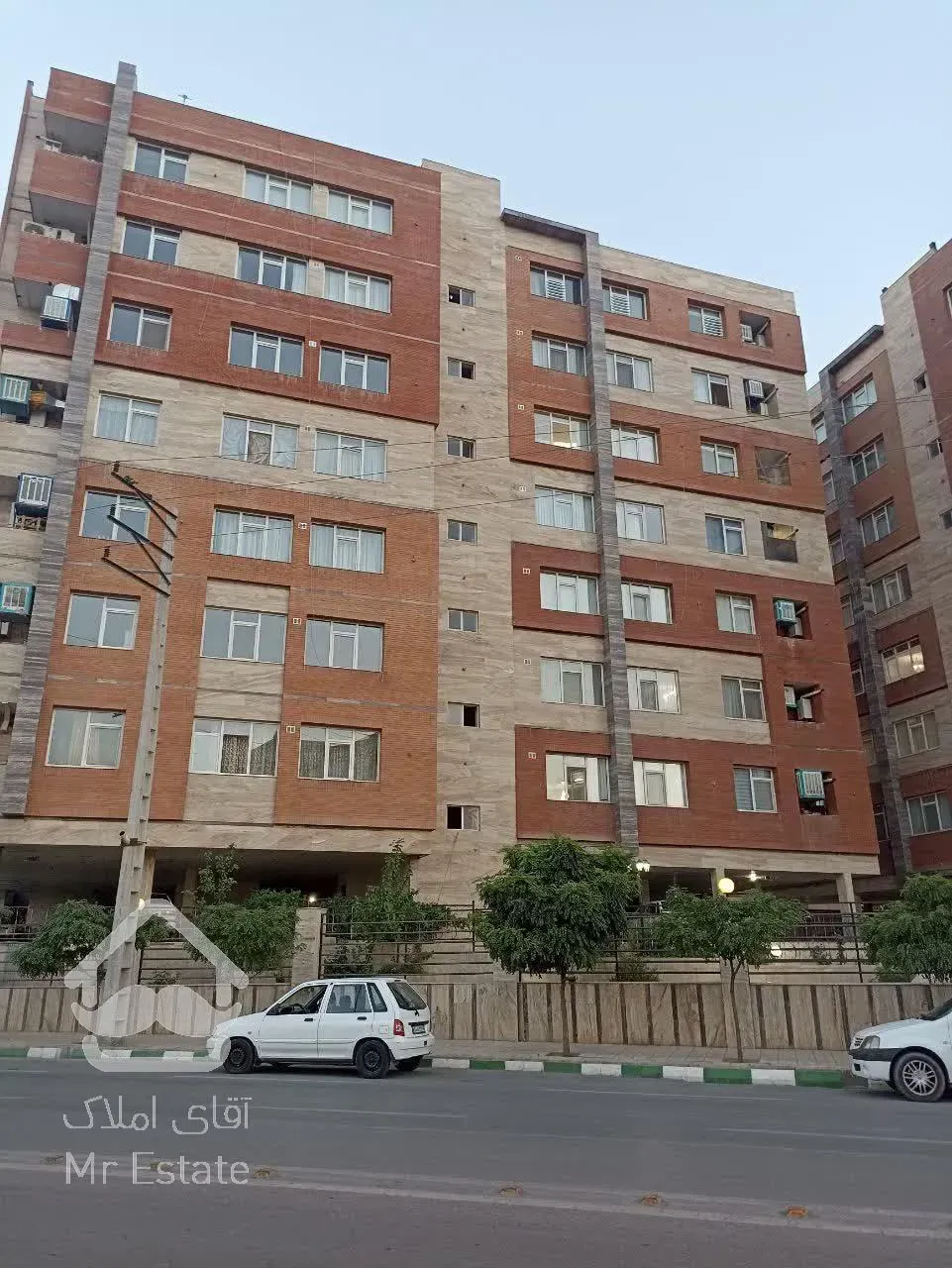 ۹۰متری طبقه سوم بدون مشرف