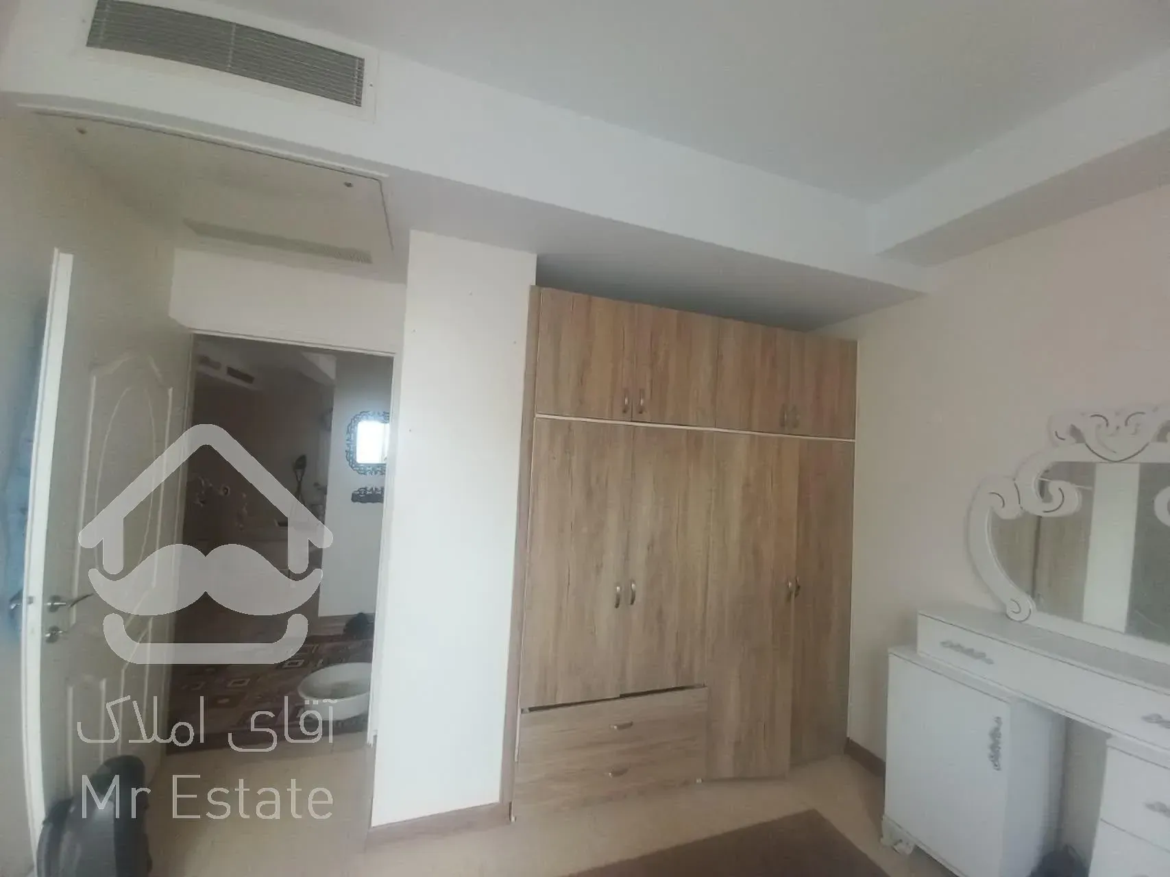 ۱۱۰ متر / ۲ خواب / دو قدمی دریاچه