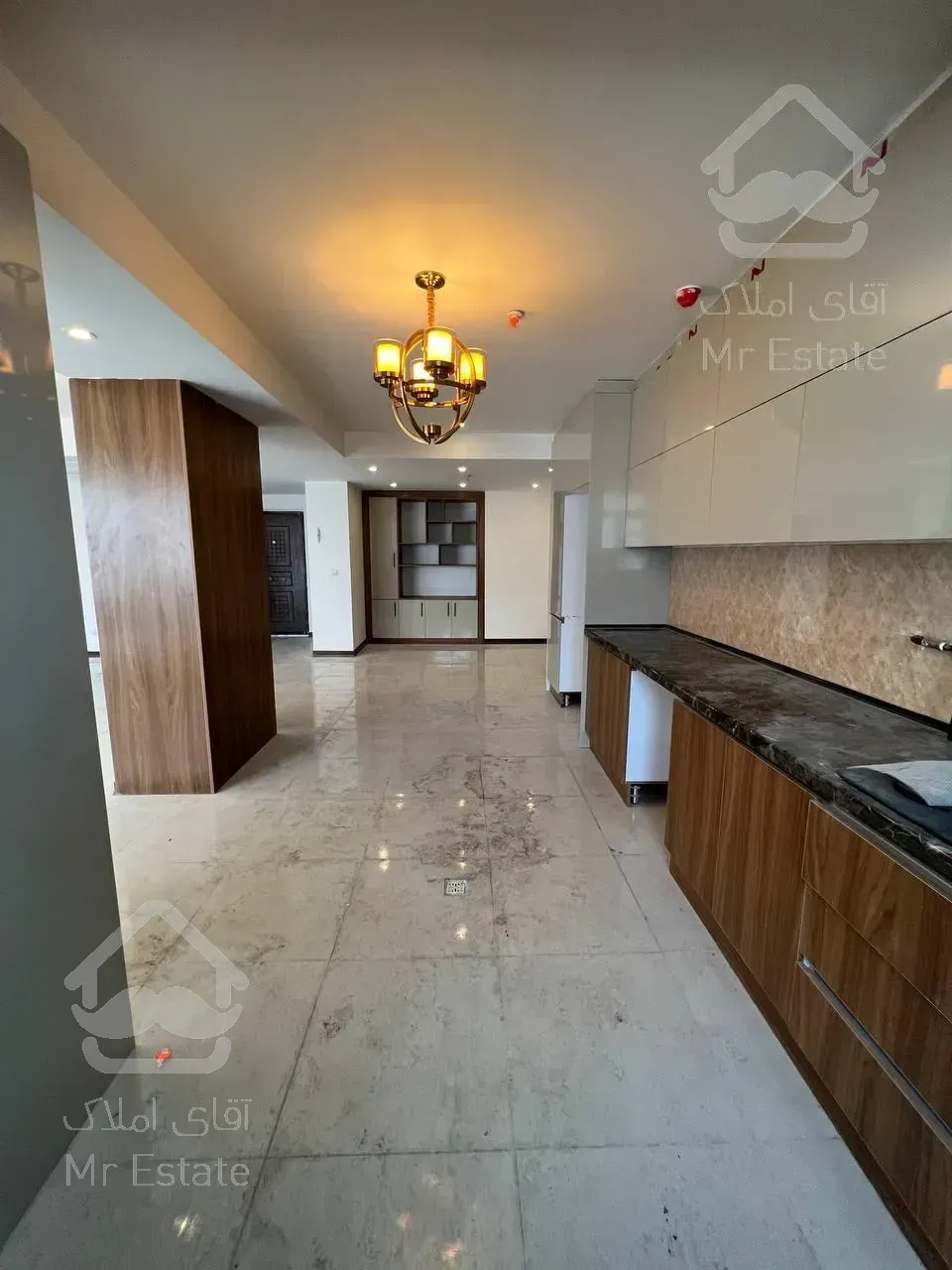 ۲۰۰ متر / ۳ خواب / فول دیزاین / رهن و اجاره چیتگر