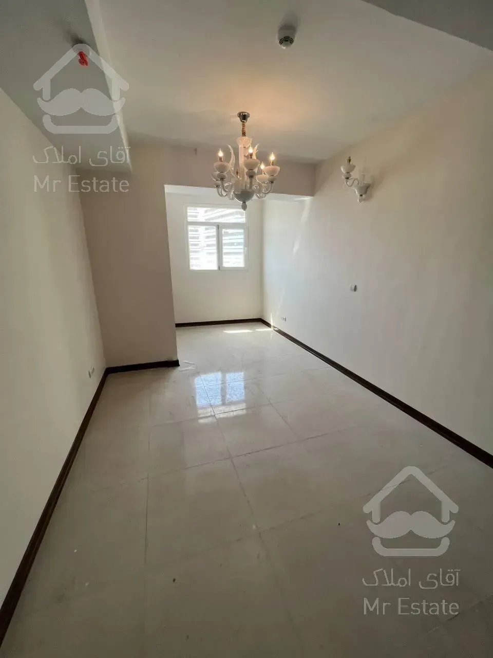 ۲۰۰ متر / ۳ خواب / فول دیزاین / رهن و اجاره چیتگر