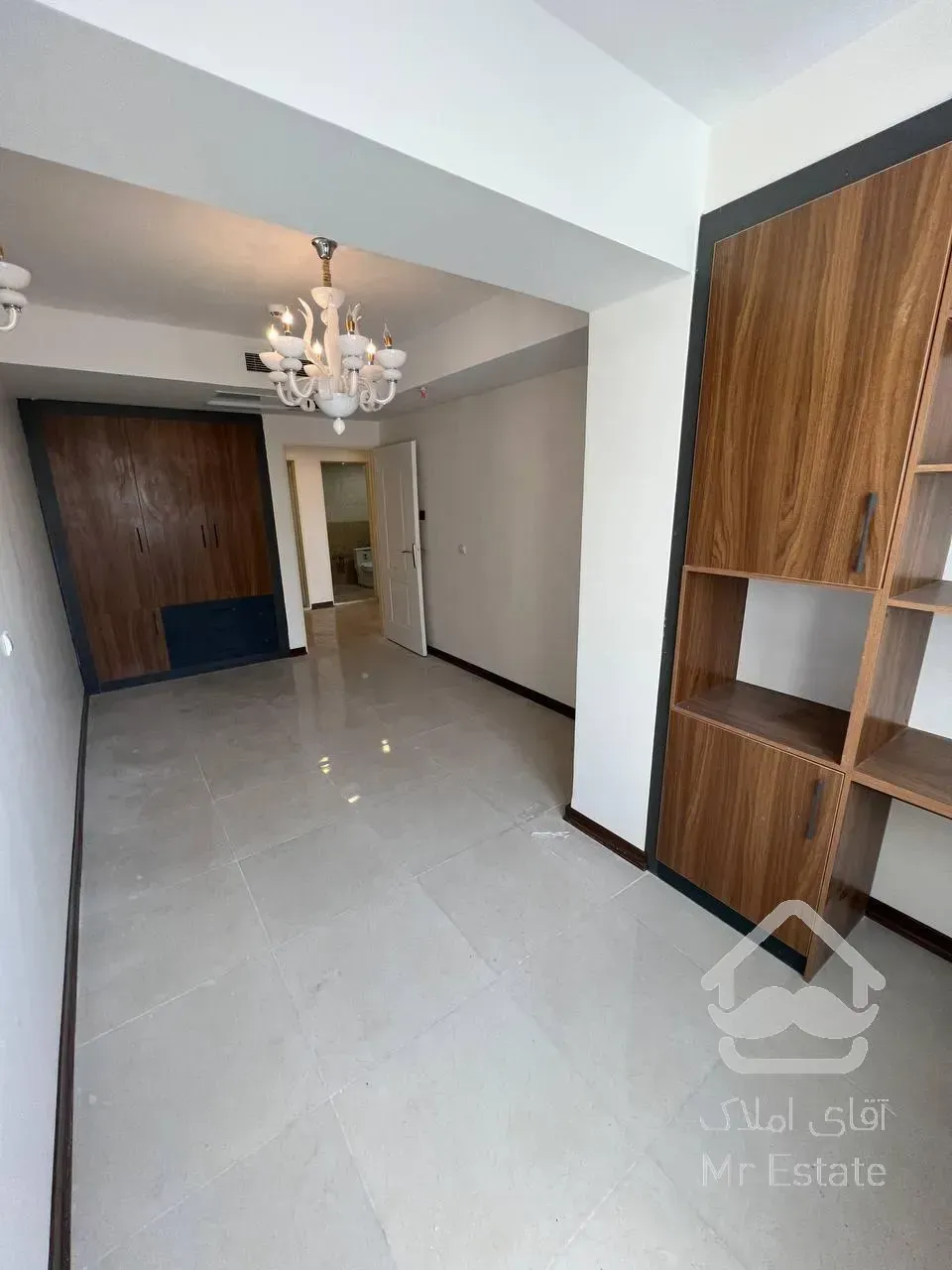 ۲۰۰ متر / ۳ خواب / فول دیزاین / رهن و اجاره چیتگر