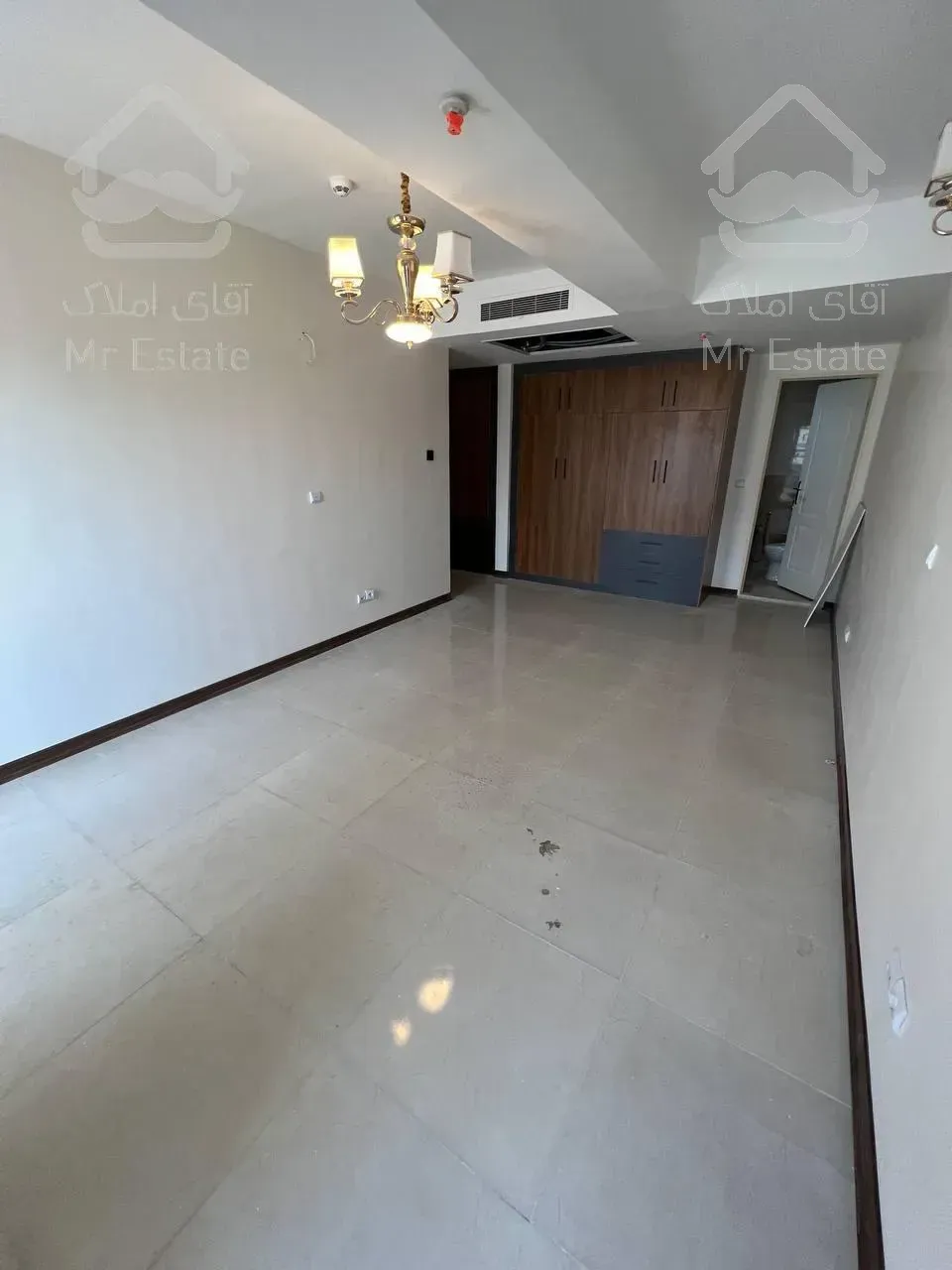 ۲۰۰ متر / ۳ خواب / فول دیزاین / رهن و اجاره چیتگر