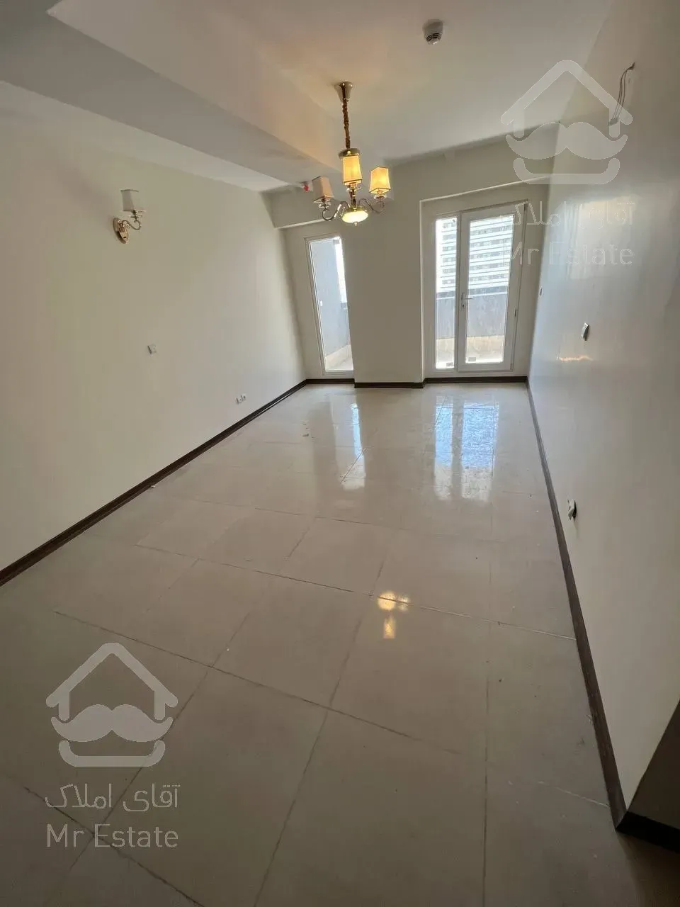 ۲۰۰ متر / ۳ خواب / فول دیزاین / رهن و اجاره چیتگر