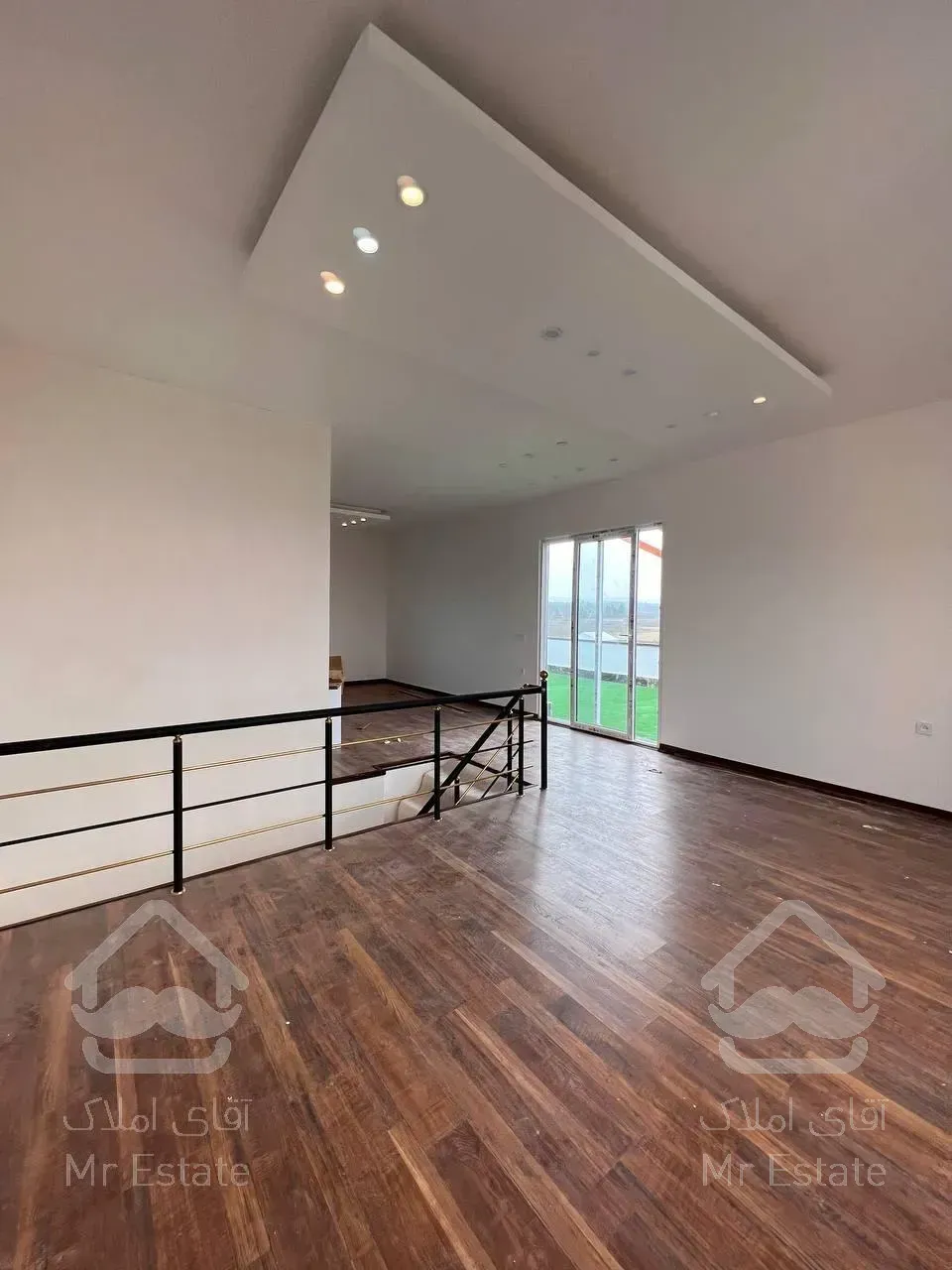 فروش ویژه ویلا منطقه جنگلی نور زیر قیمت