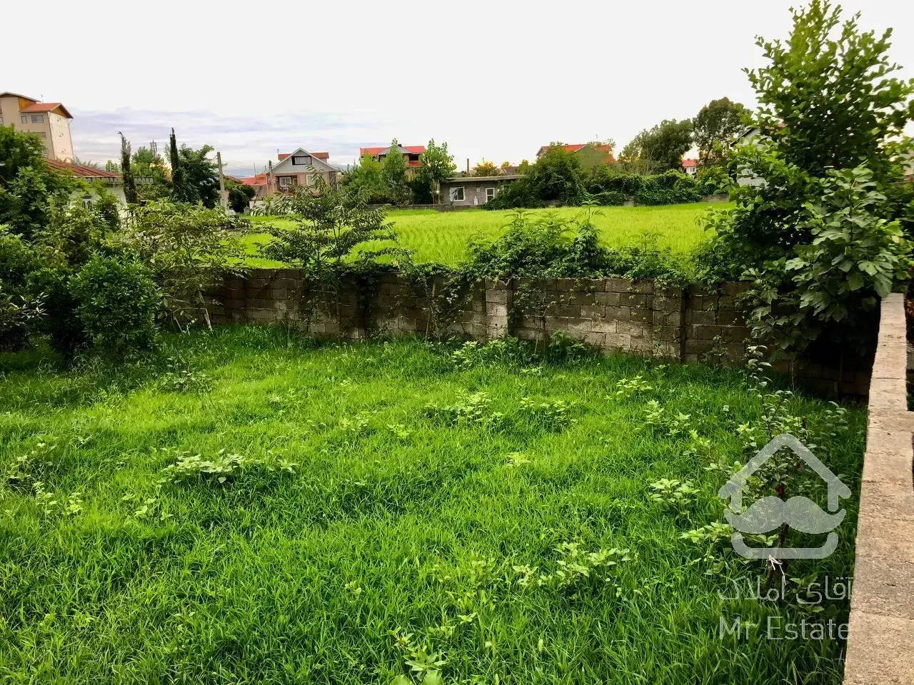 فروش زمین مسکونی / ۲۰۵ متر/ رضوانشهر