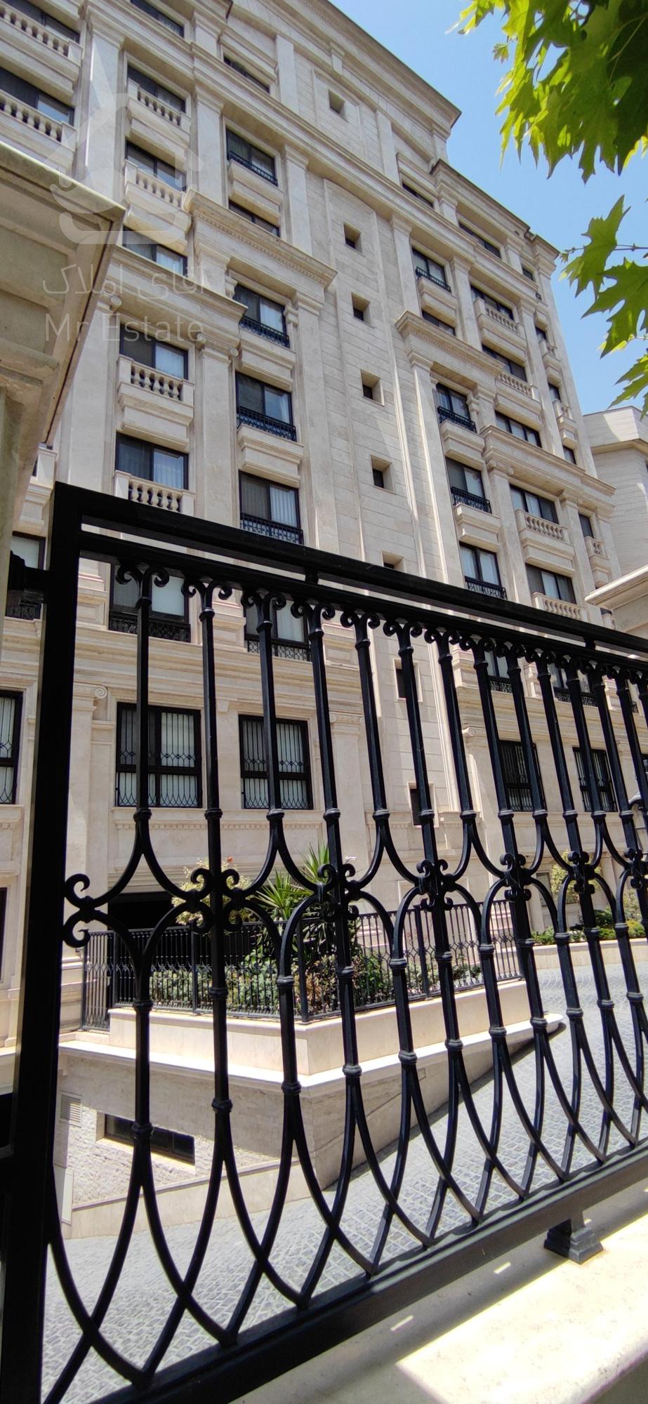 ۱۱۵متر «بازسازی برند و ژورنالی» فرعی اعیان نشین شهرک غرب