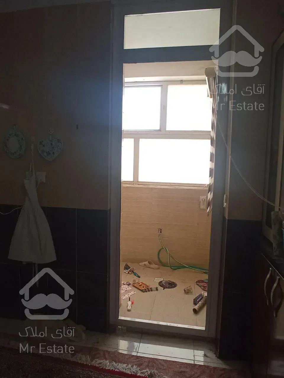 کوچه۱۶ متری، نبش سراسر نور، فوق‌العاده خوش نقشه