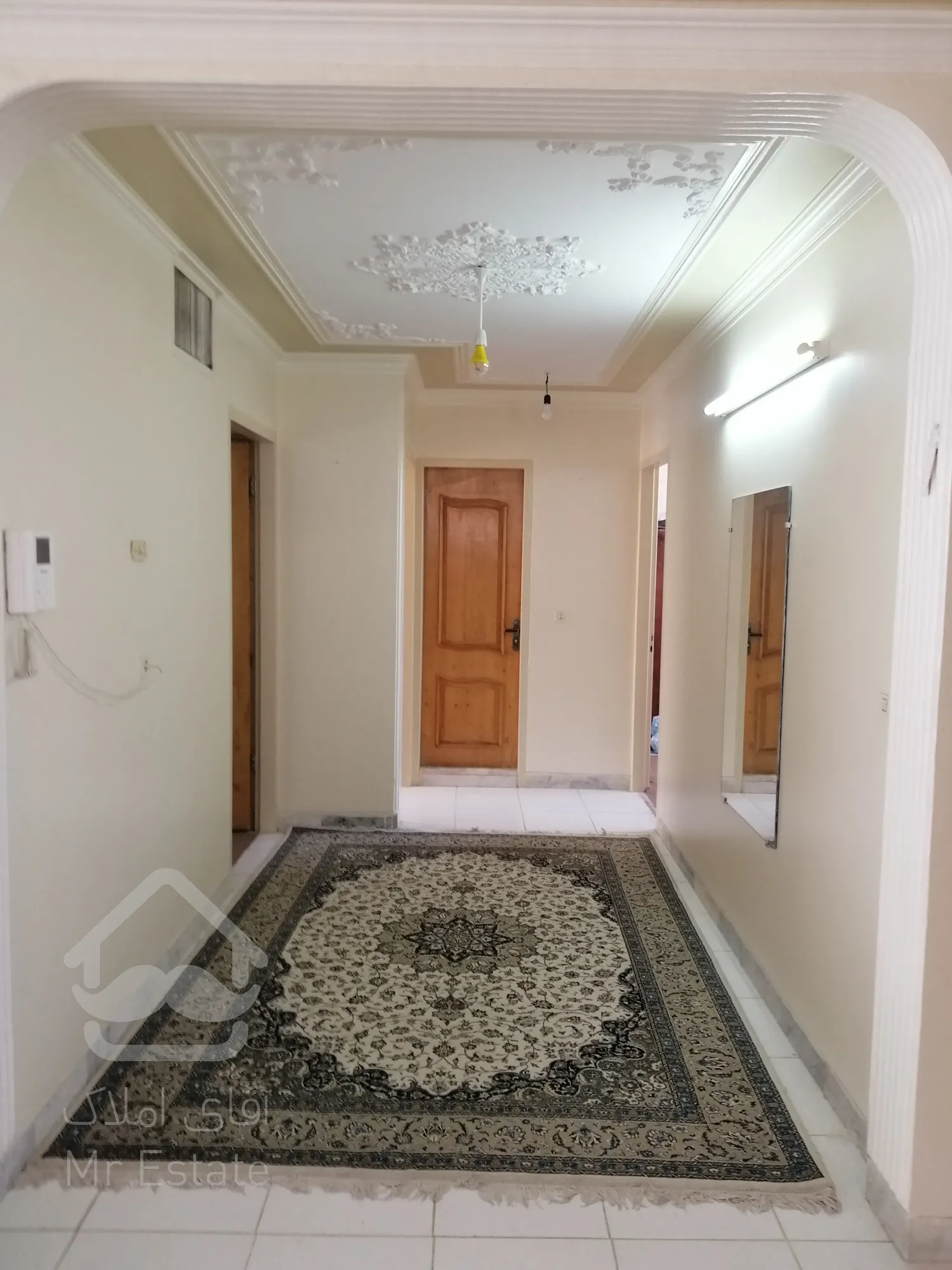 اپارتمان 125متری 3خوابه 3بر نور غرق نور