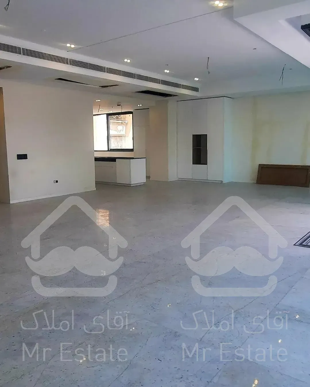 فروش برج باغ ۳۲۰ متر در کامرانیه