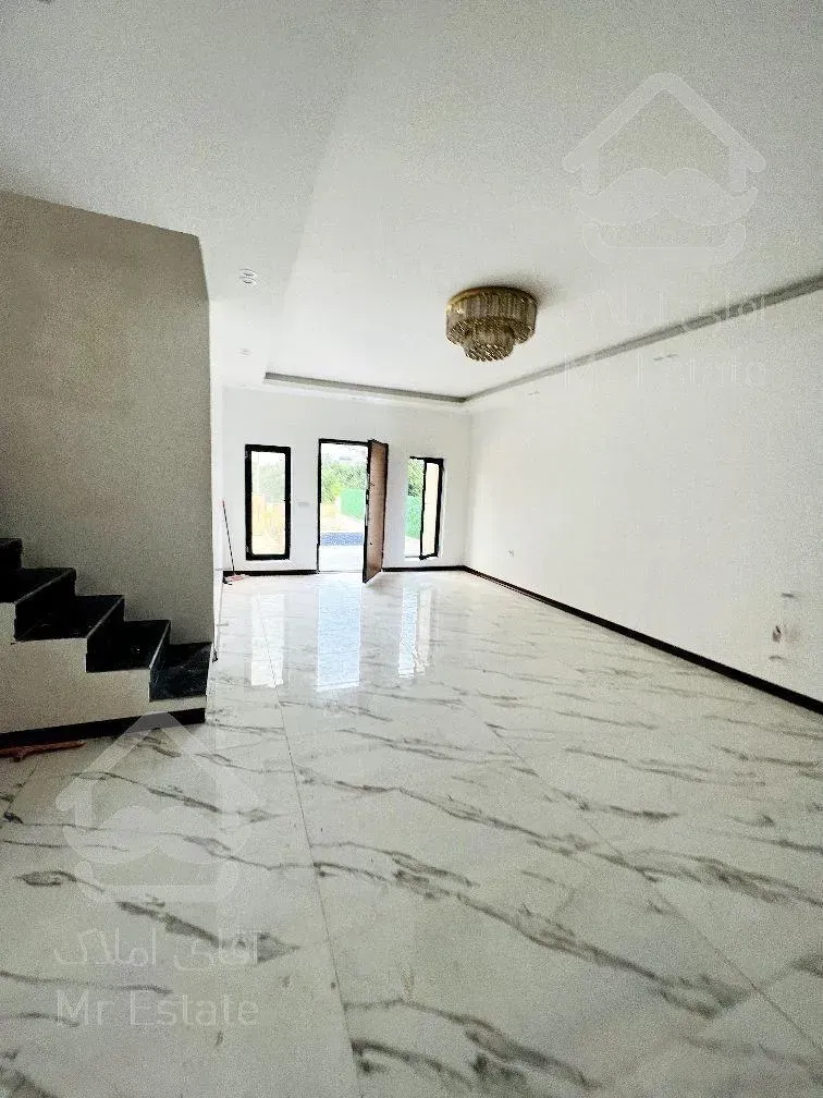 فروش ویلا استخر دار داخل بافت با پروانه