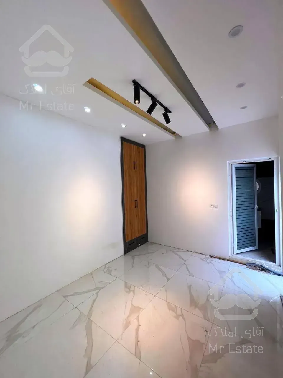 فروش ویلا دوبلکس نما مدرن استخر دار با سند ششدانگ