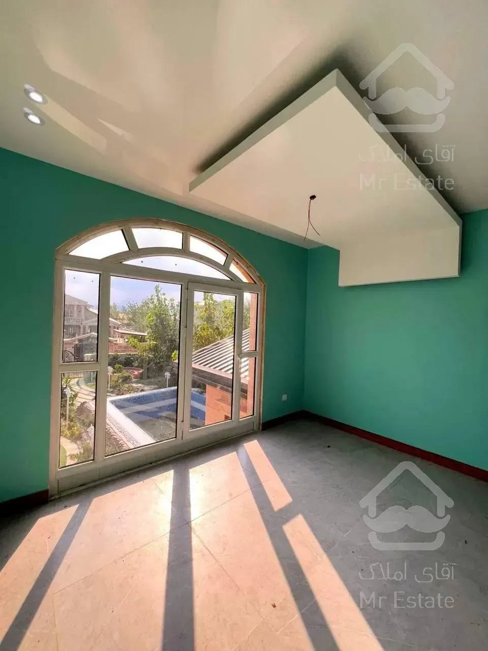 فروش ویلا استخر دار دل جنگل شهر زیبای نور