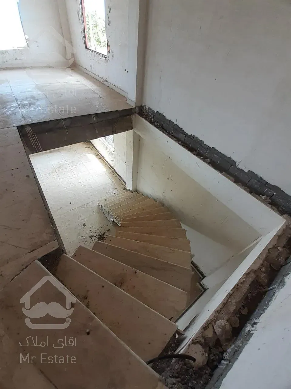 فروش ۷واحدمسکونی نیمه کاره در شهرک ساحلی