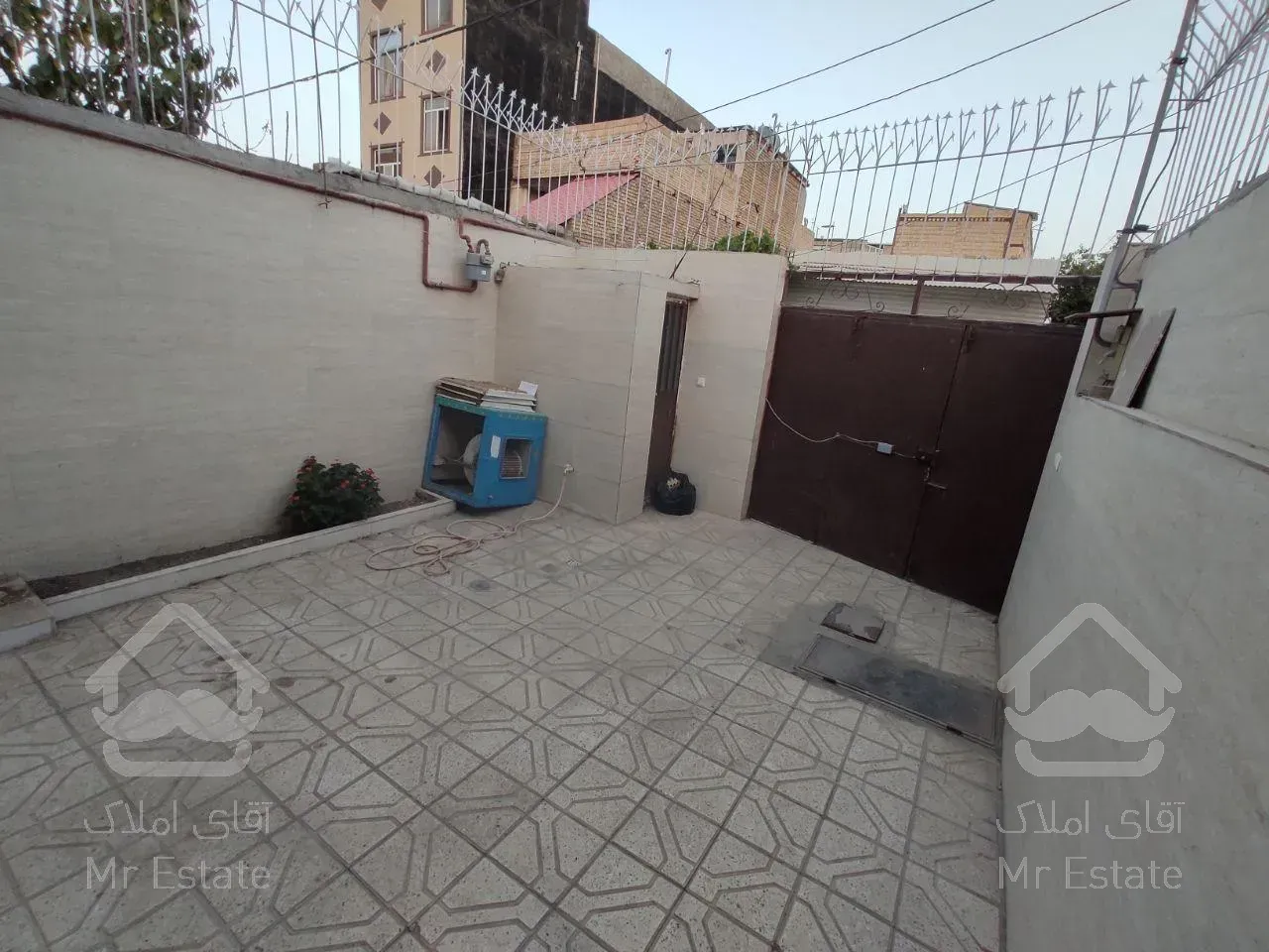 ۱۰۵ متر ویلایی منزل اباد