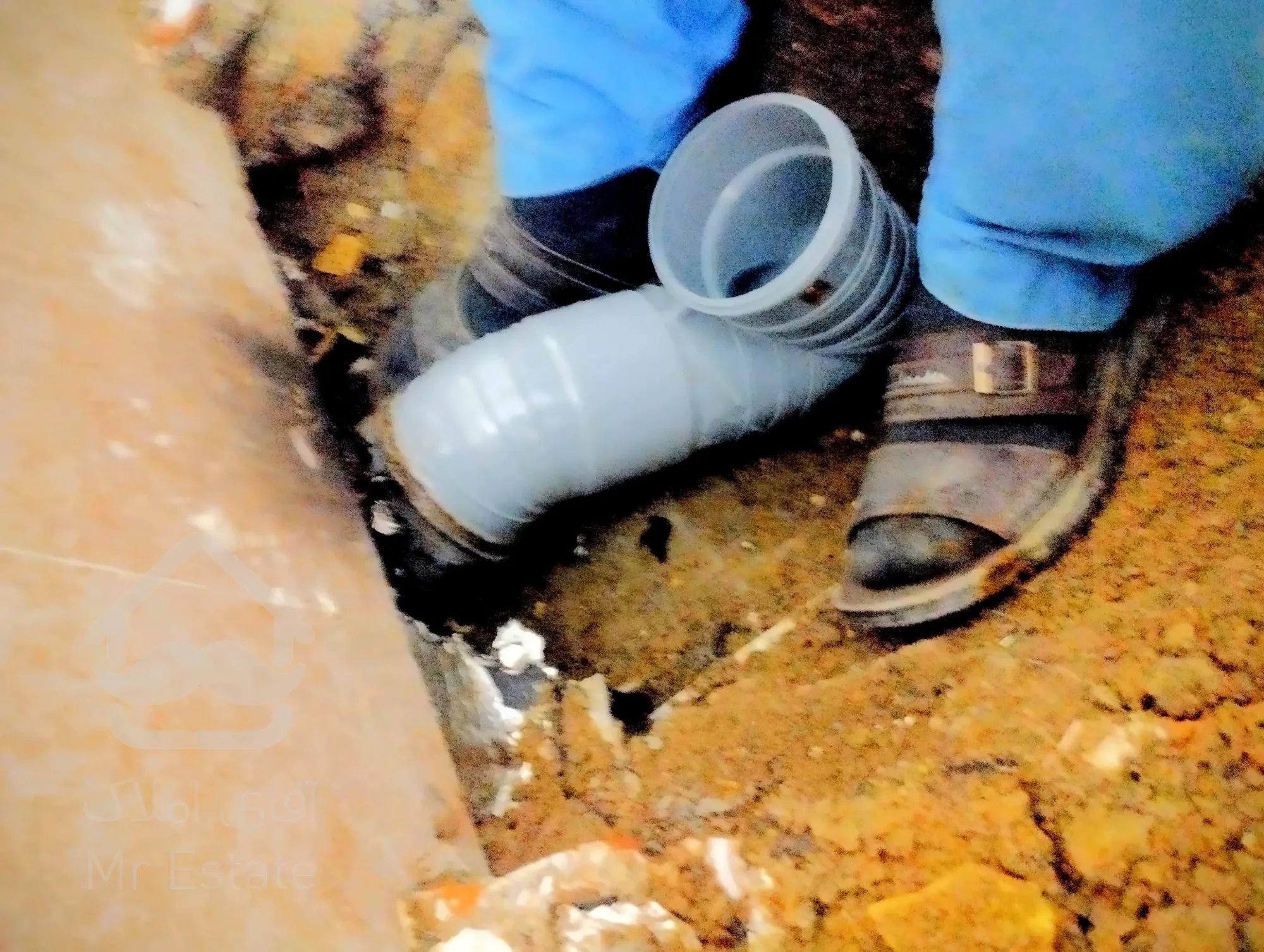 لوله کشی ولکه کاری آب فاضلاب نشتی گیری بانقطه زن