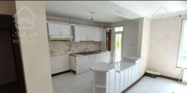 ۱۰۰ متری/ لادن/فول