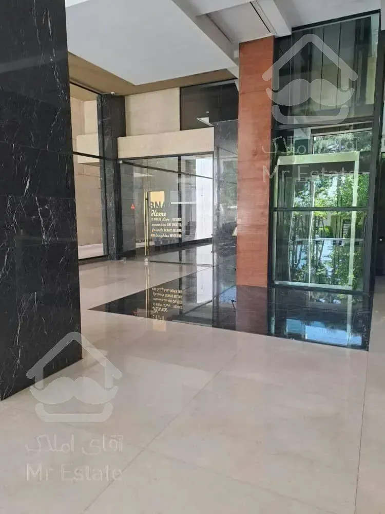 فروش ۳۲۰ متر پنت هاوس با ویو دریاچه و ایران مال در برج مجلل تریتیوم