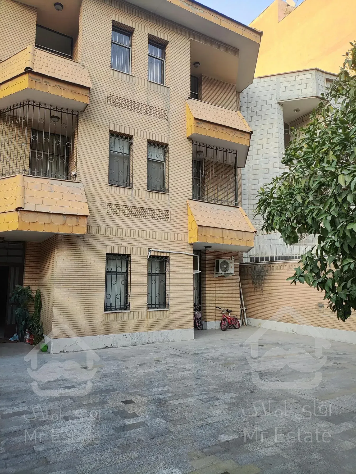 آپارتمان ، ۱۶۵ متر ، سه خوابه