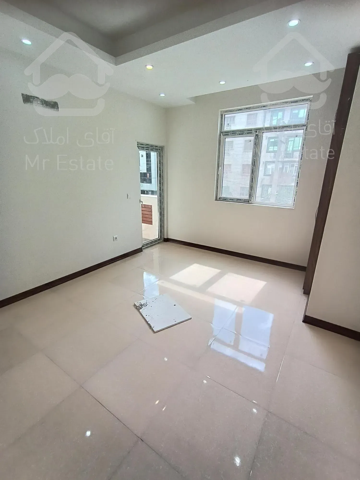 فروش واحد130متری سه خواب در اردلان ها