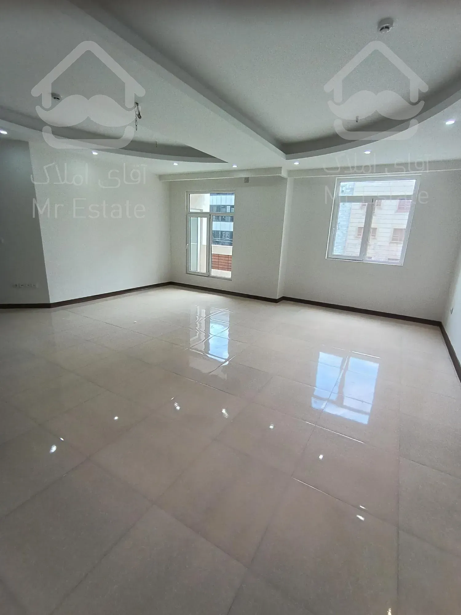 فروش واحد130متری سه خواب در اردلان ها