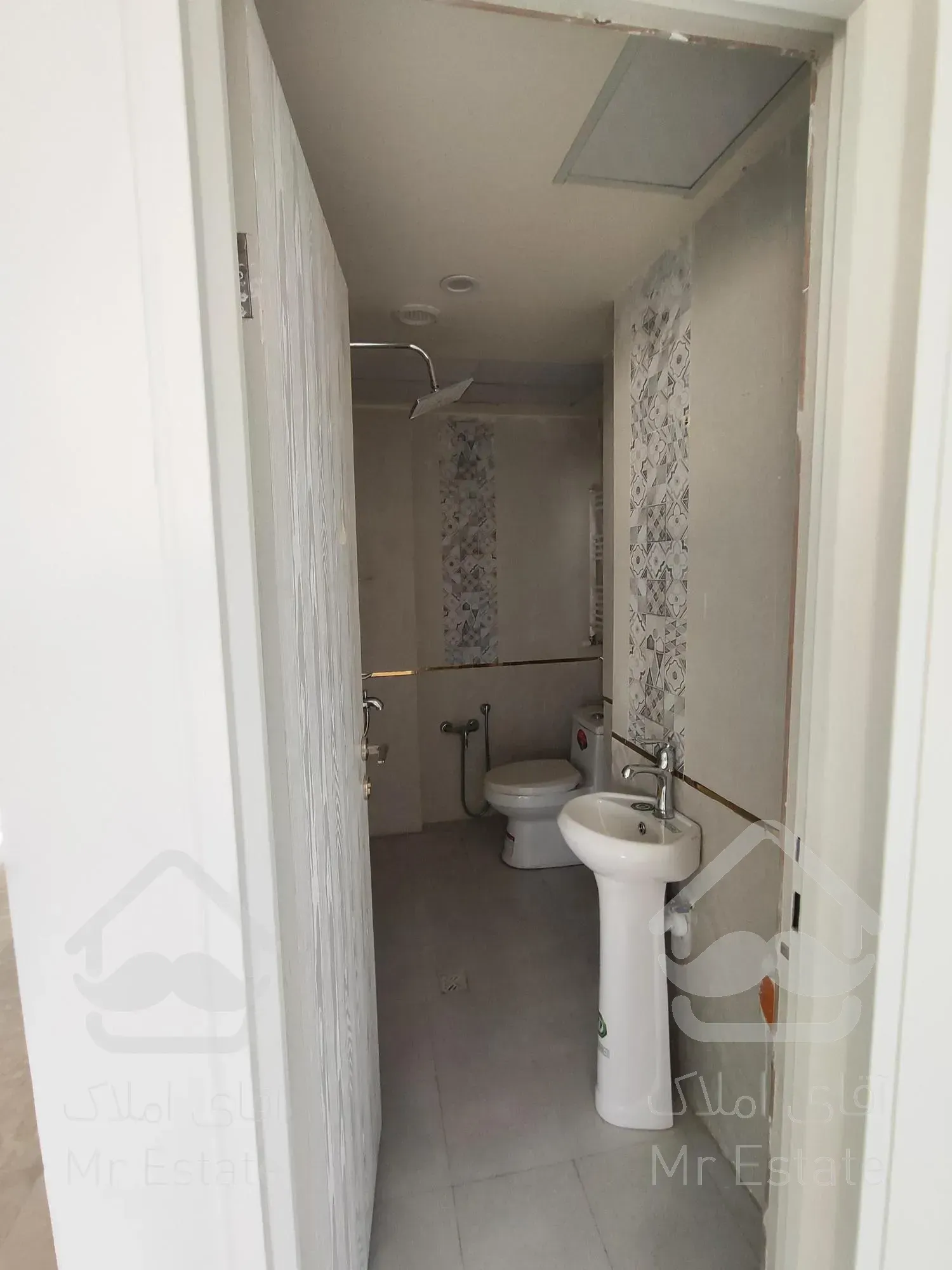 ۸۰ متر ۲خواب کلید نخورده