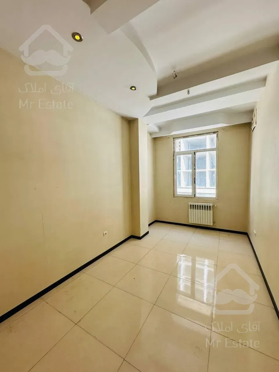 ۹۵متر ۲خواب روبه آفتاب سالن پرده خور