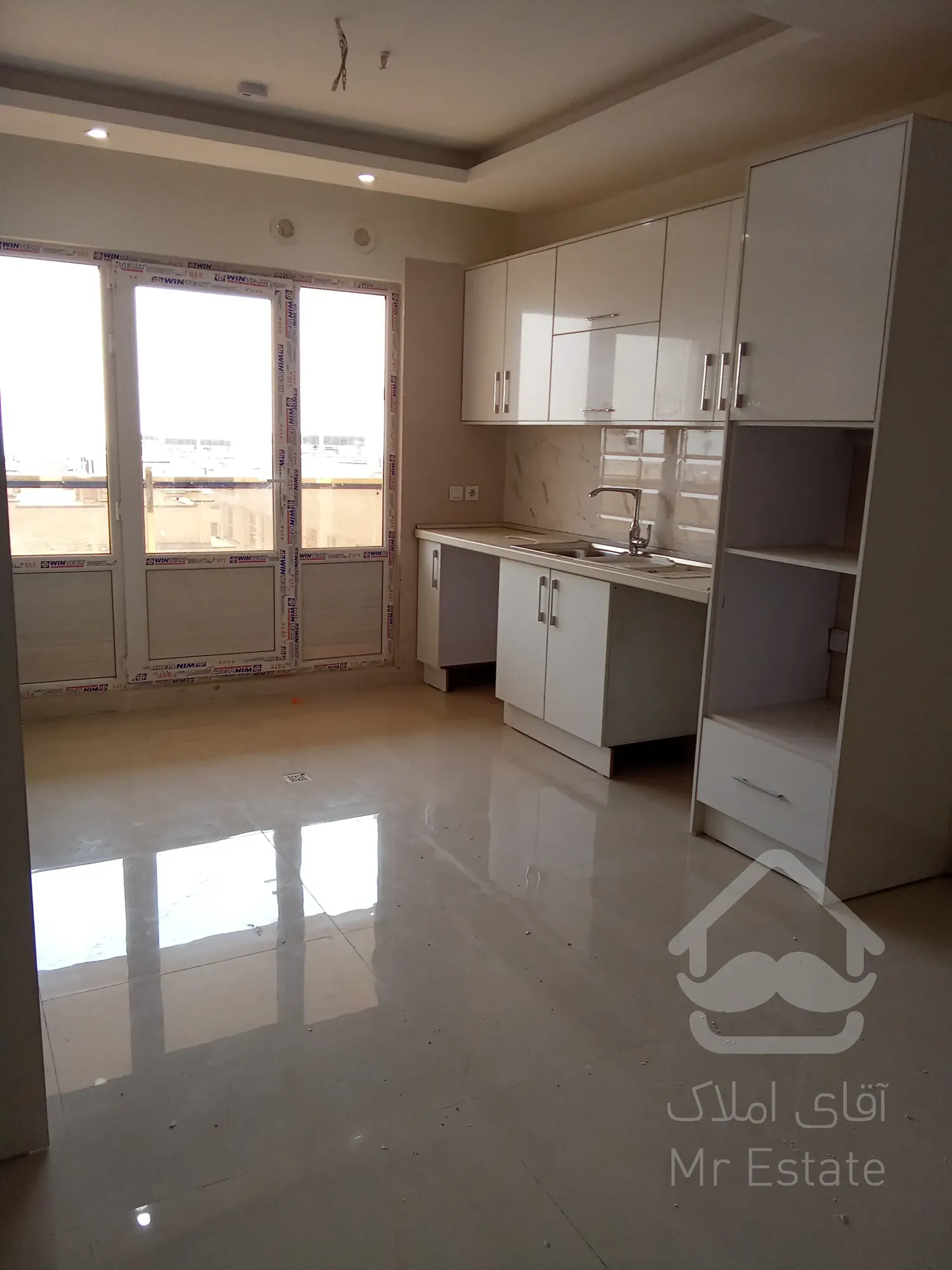 پیش فروش واحد  مسکونی 90 متری 2 خواب /  سازنده حاج رحیم قربانی