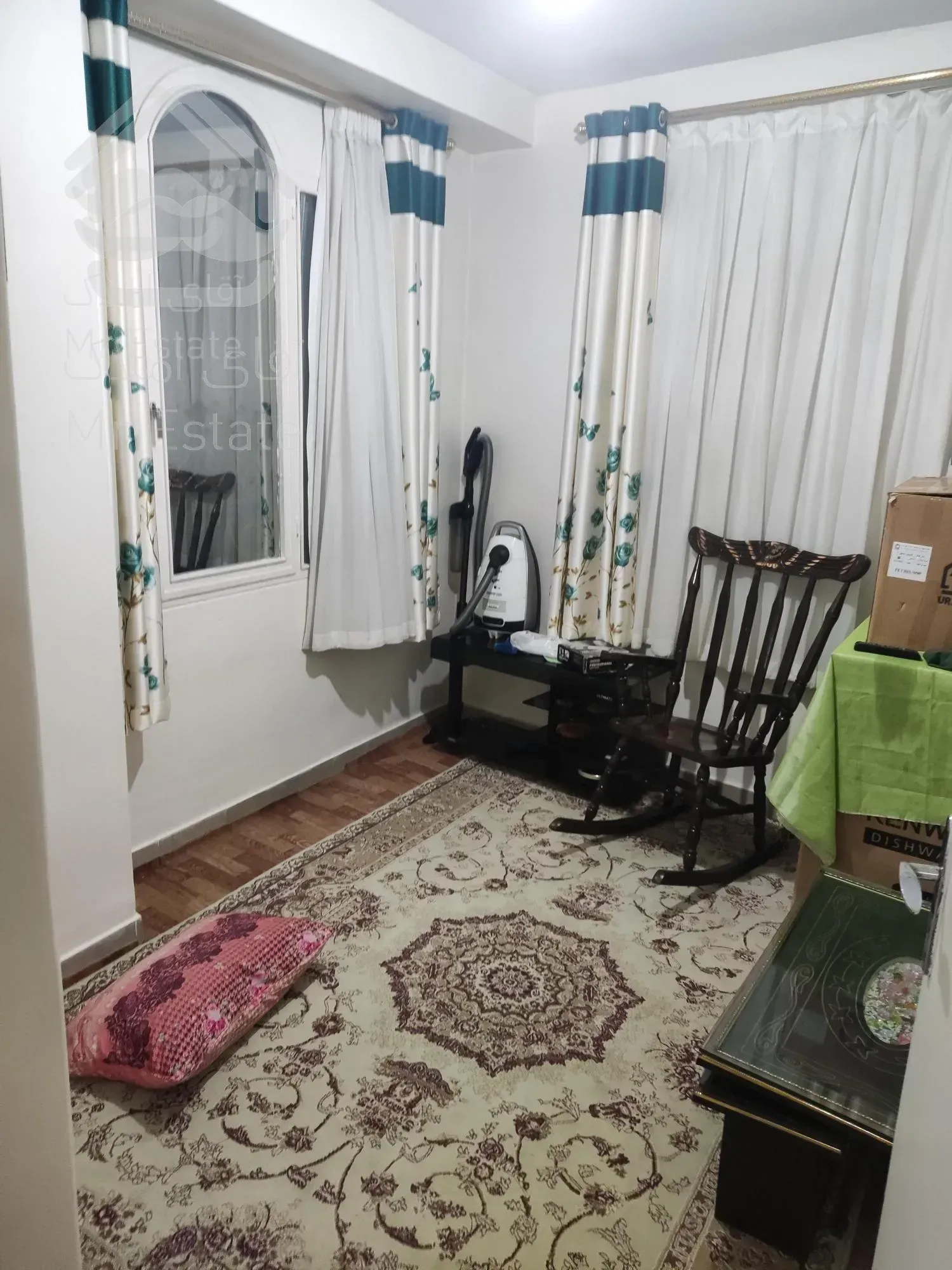 آپارتمان 61/5 متری