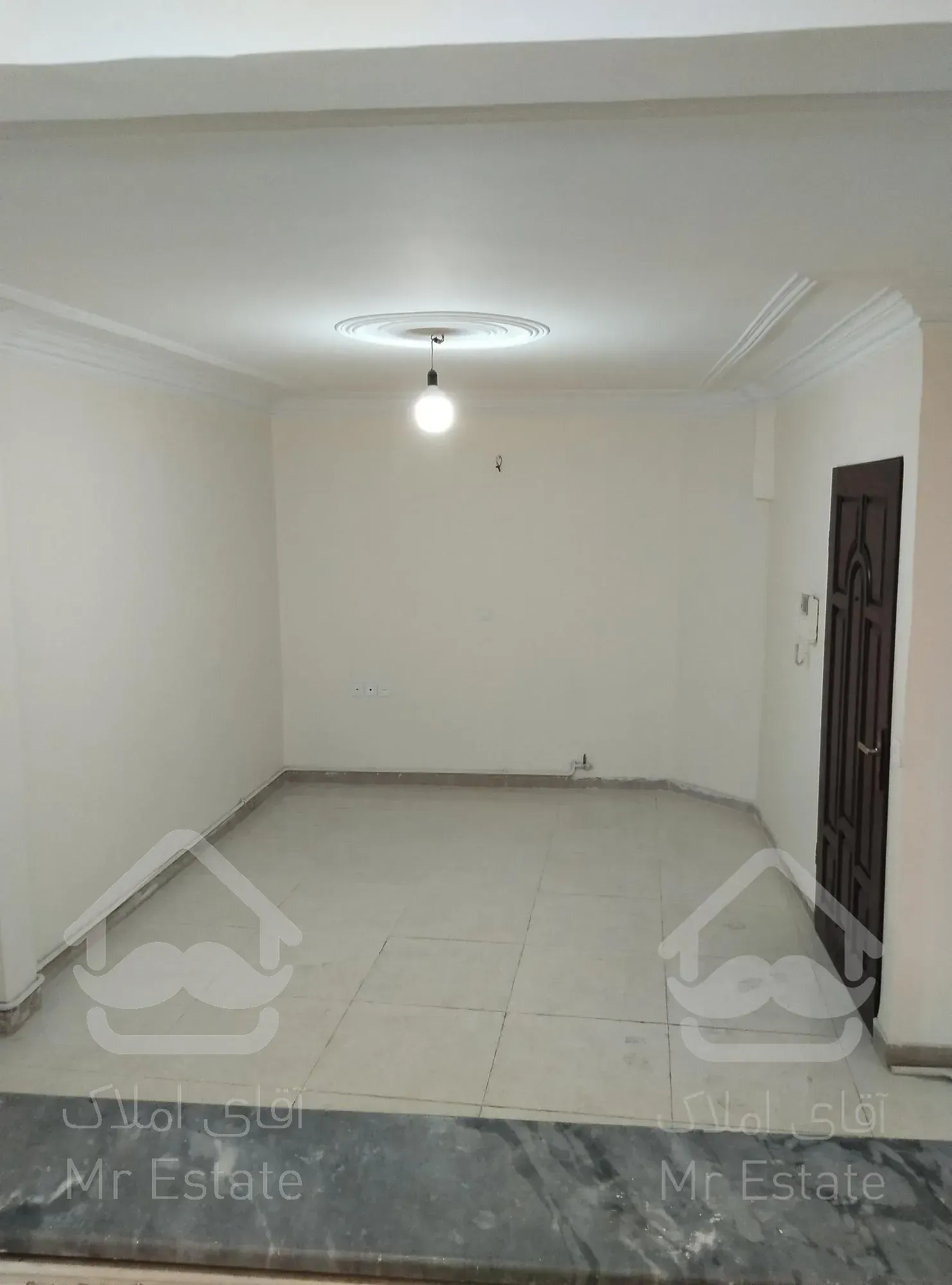 ۶۰ متر انتهای جیحون فول بازسازی/مناسب برای مجرد و خانواده