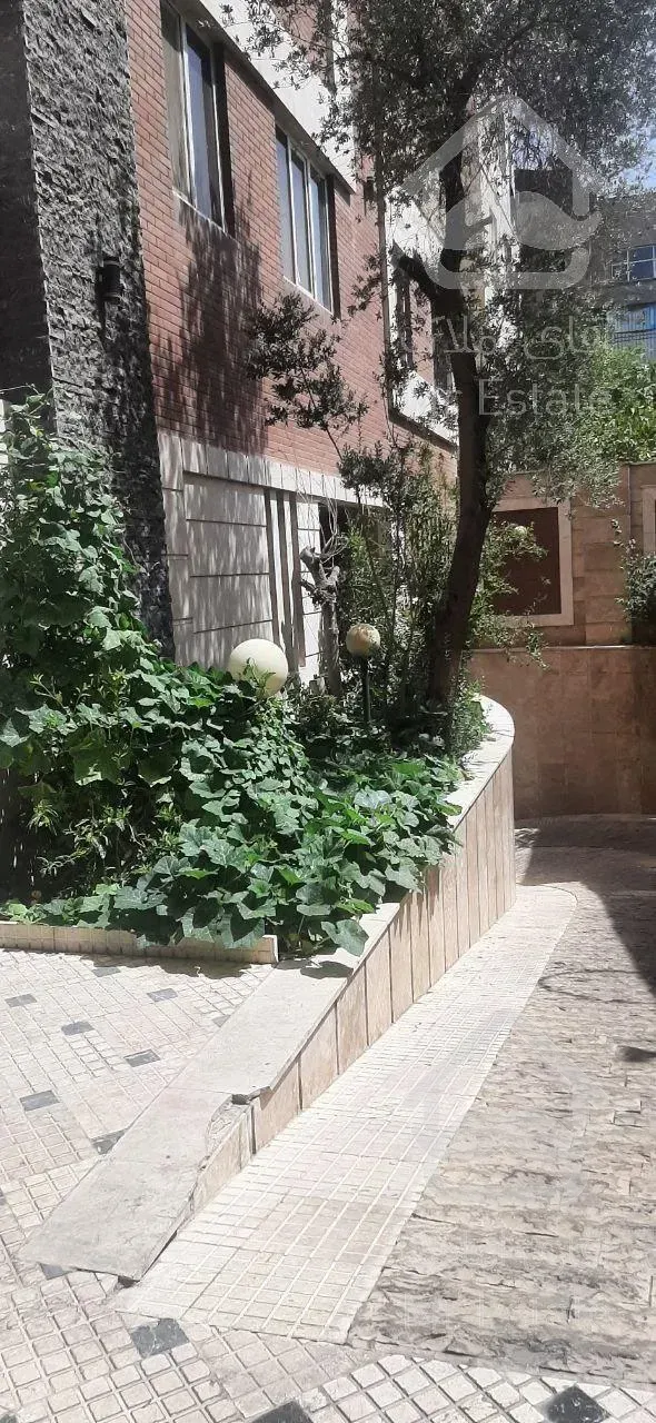 مفتح جنوبی ۹۰ متر دوخواب مسکونی