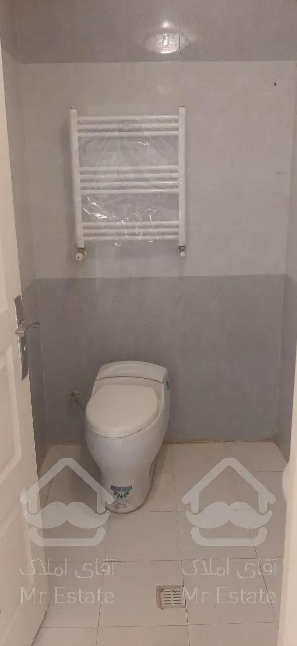 مفتح جنوبی ۹۰ متر دوخواب مسکونی