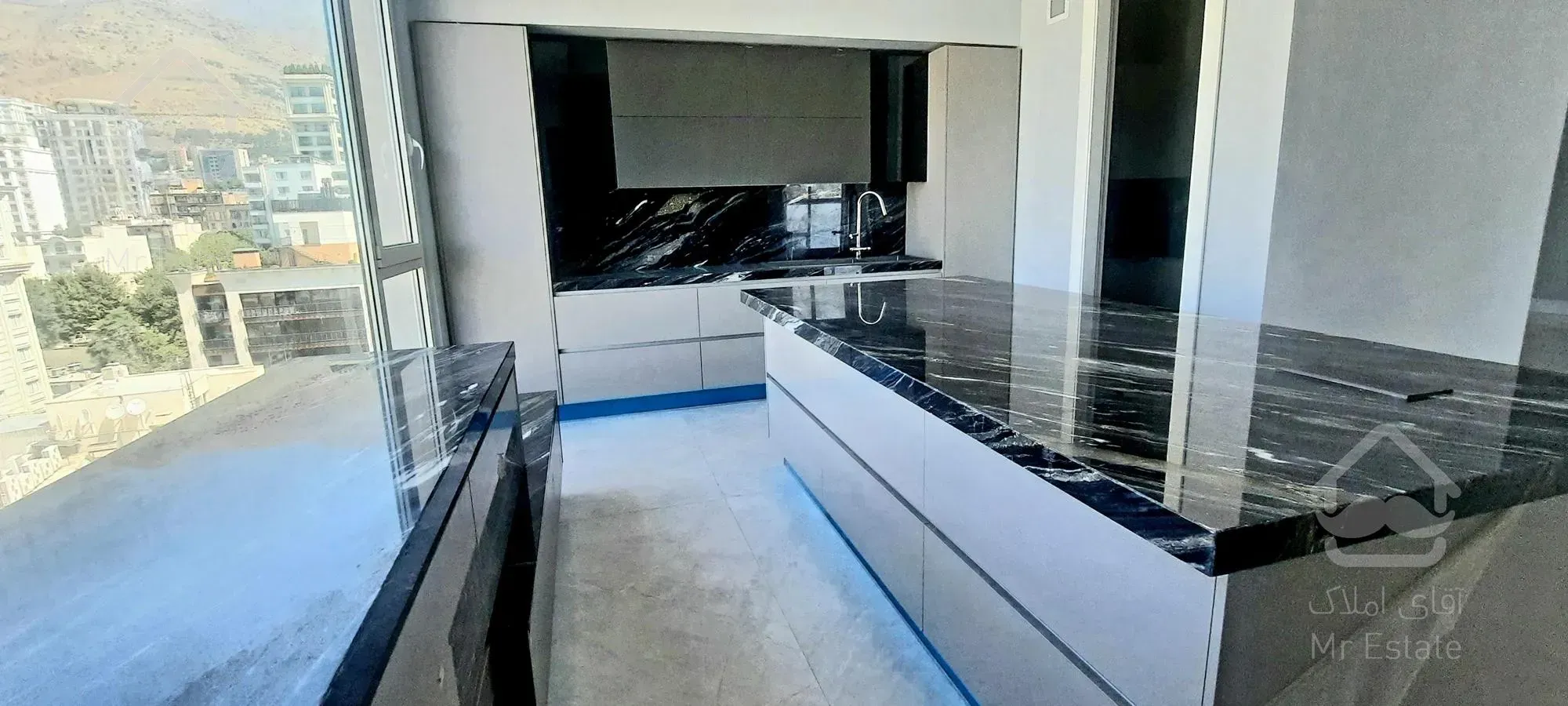 فروش آپارتمان ۴۰۱ متری مدرن در کامرانیه