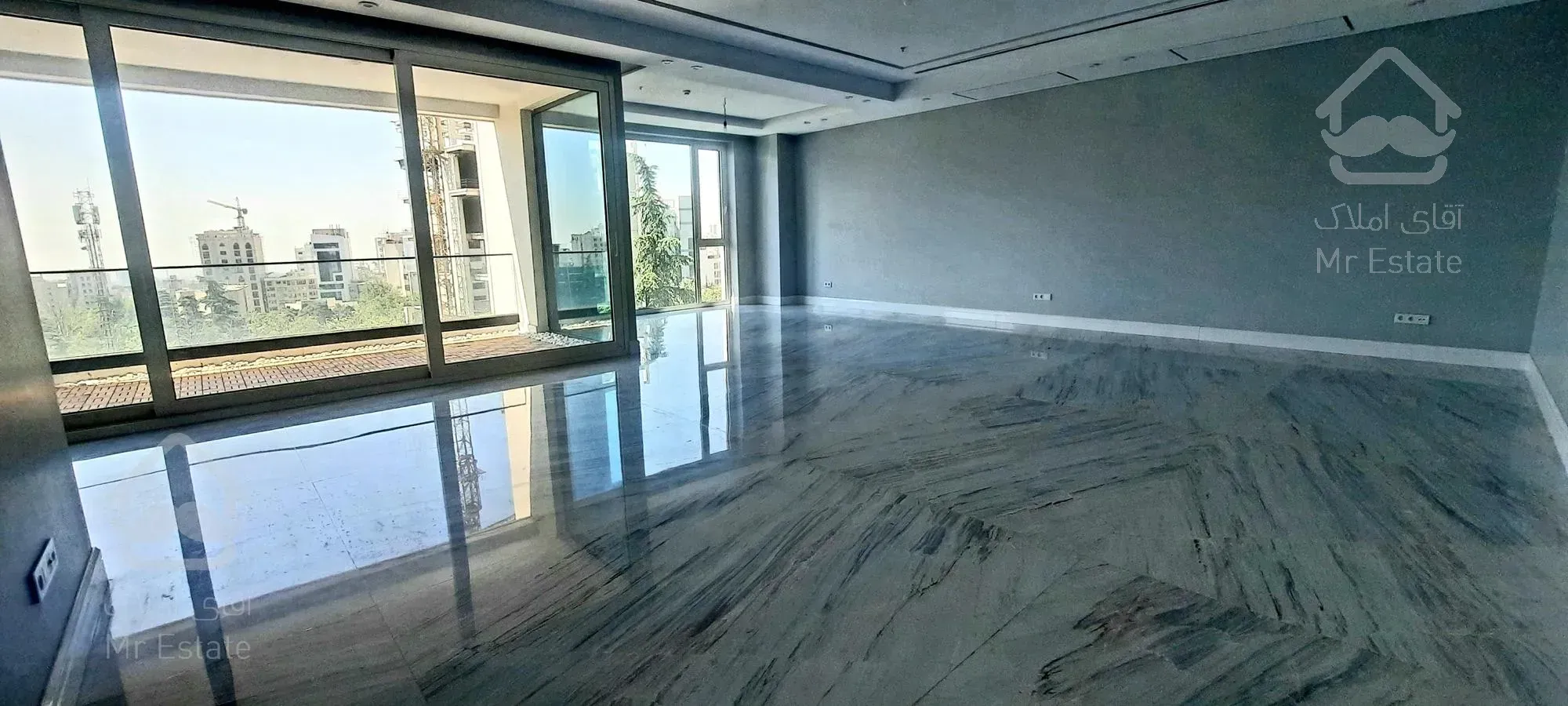 فروش پنت هاوس ۴۰۰ متری مدرن در کامرانیه